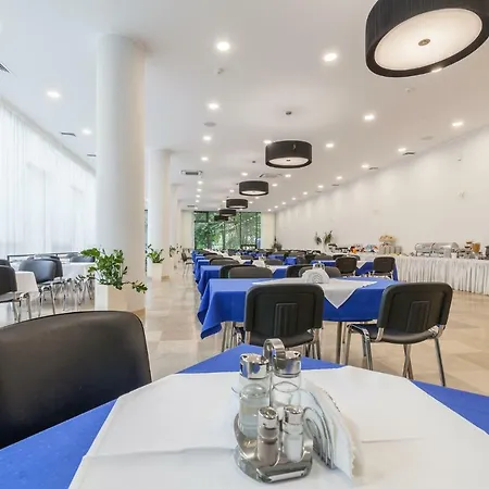 W Willi Silesia Apartamento *