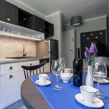 W Willi Apartment *